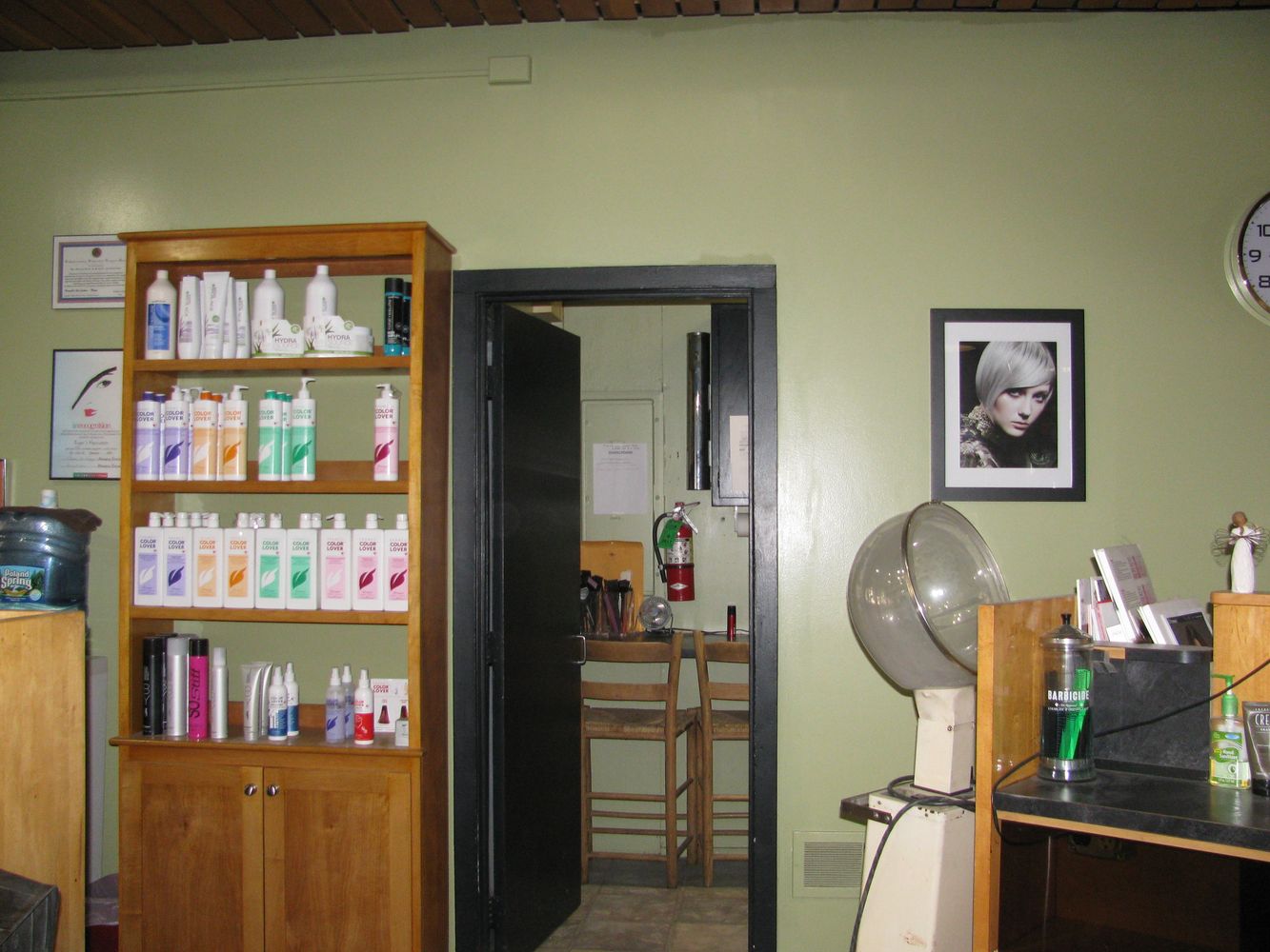 94 Main St, Auburn, ME 04210